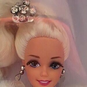 Barbie Starlight Waltz Doll Pink Faux Fur Trim  Crystal Accents Purse eyelashes